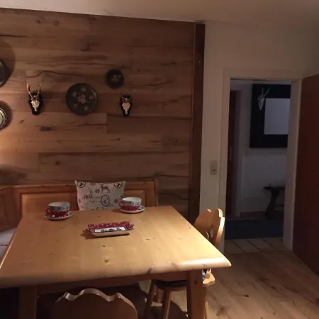 Ahornli Im Moelltal Дом отдыха